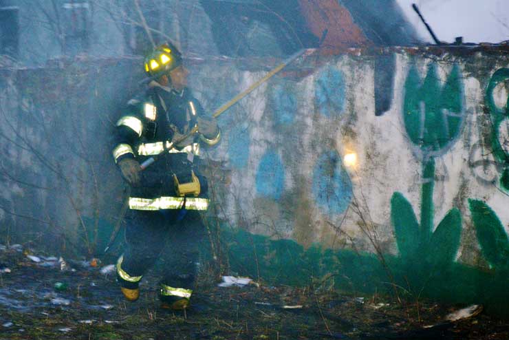 January 5, 2012 326 Royden Street — cfd 010512 9608 2a