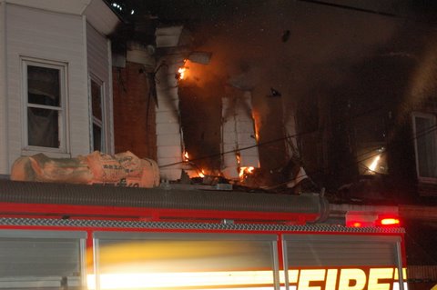 1167 and 1169 Sheridan Street - November 8, 2011 — dsc_0041