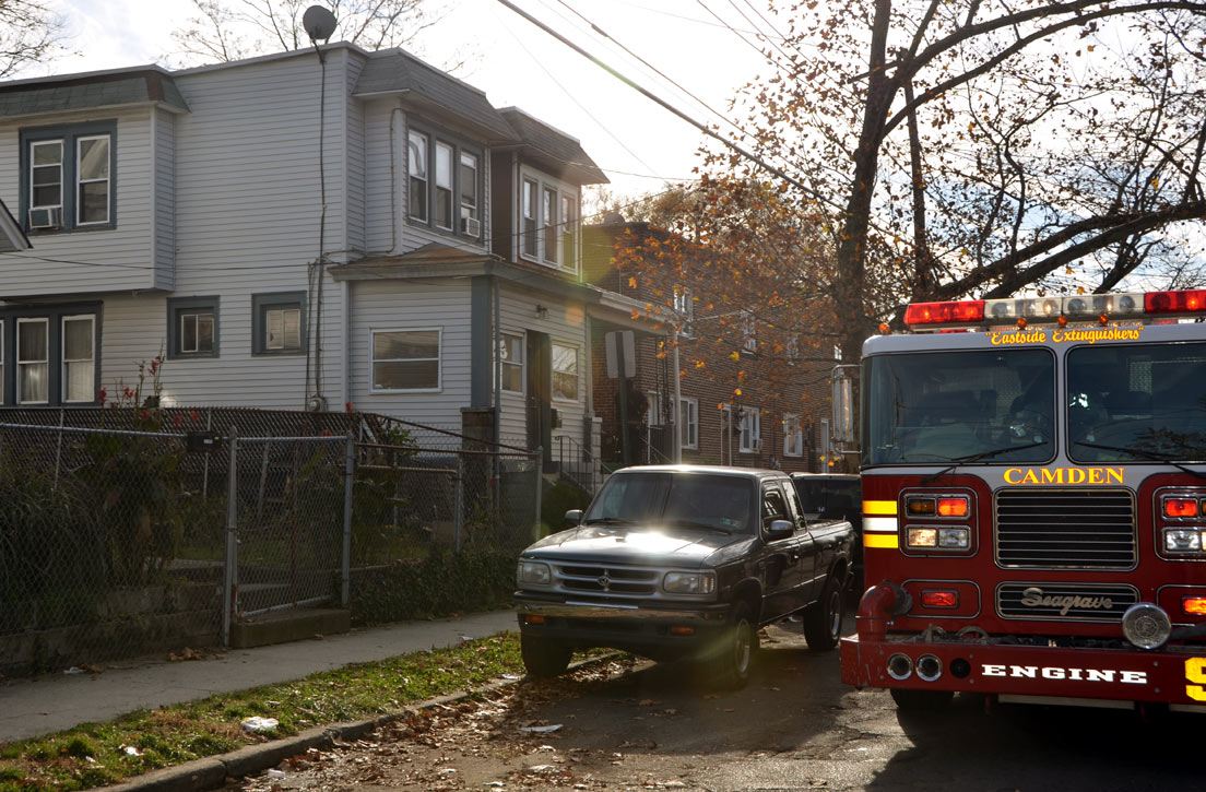 3 jobs - 3814 High Street - November 19, 2011 — cfd 111911 6918 02b