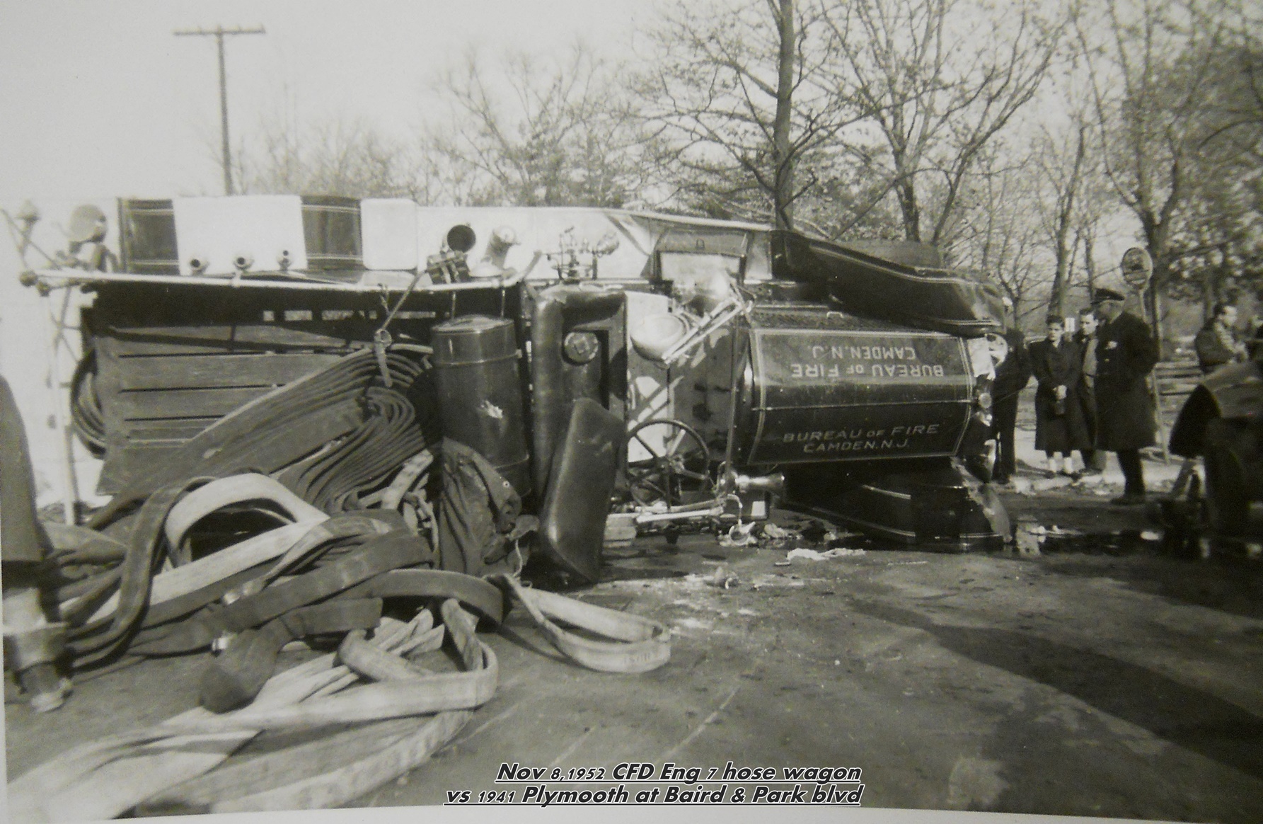 Camden Fire Department Engine Company 7 hose wagon accident, November 8, 1952