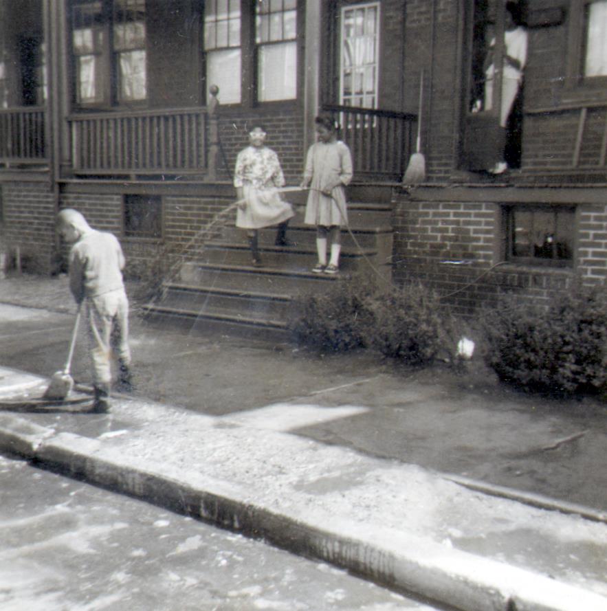 Cleanup campaign, 1964, photograph 2