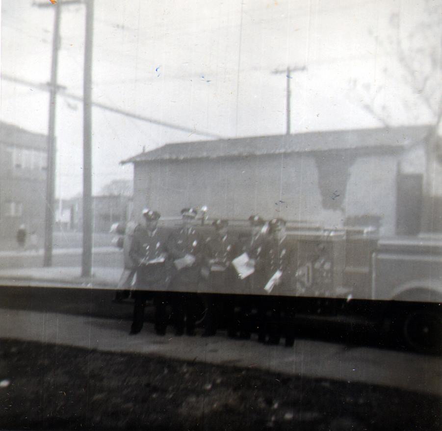 Cleanup campaign, 1964, photograph 12