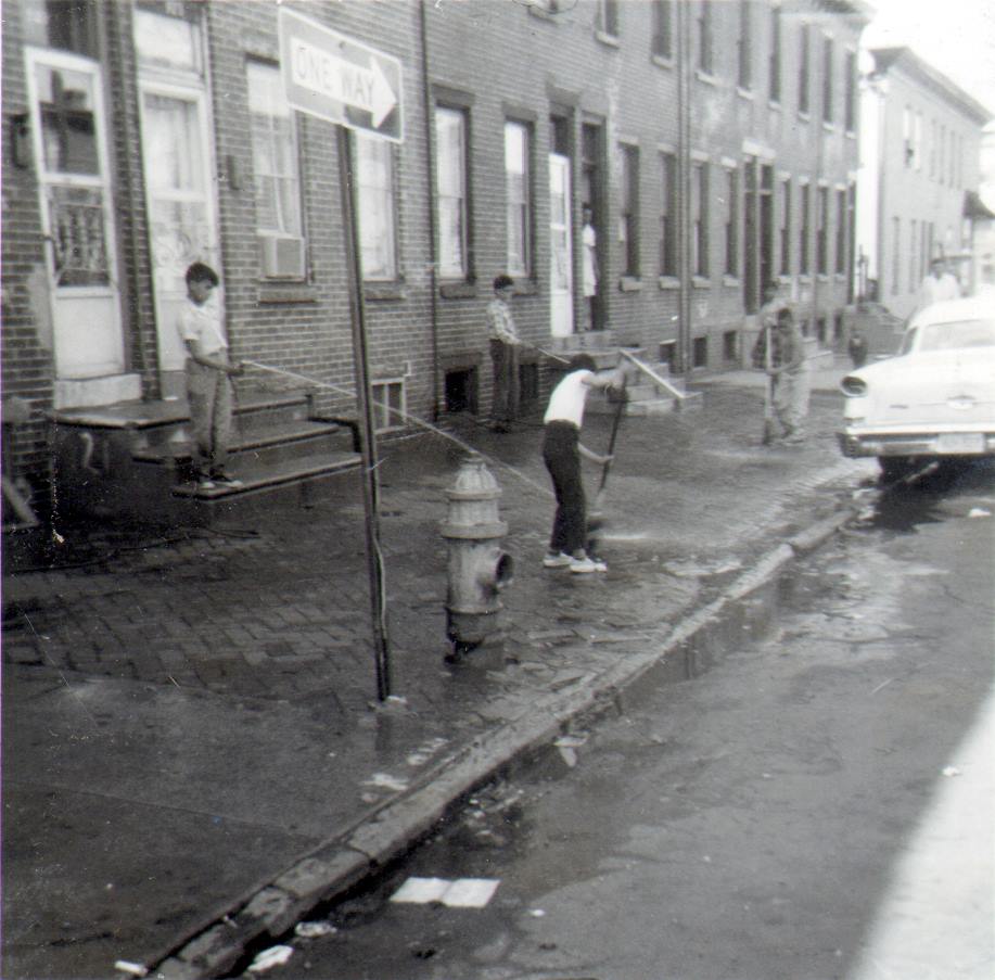 Cleanup campaign, 1964, photograph 13