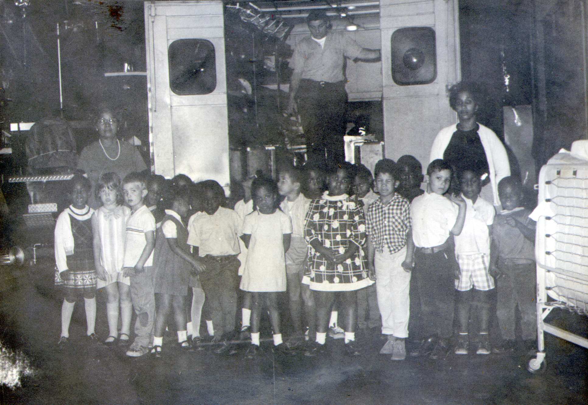 School group visitation at Fire Headquarters, October 6, 1968, photo 2