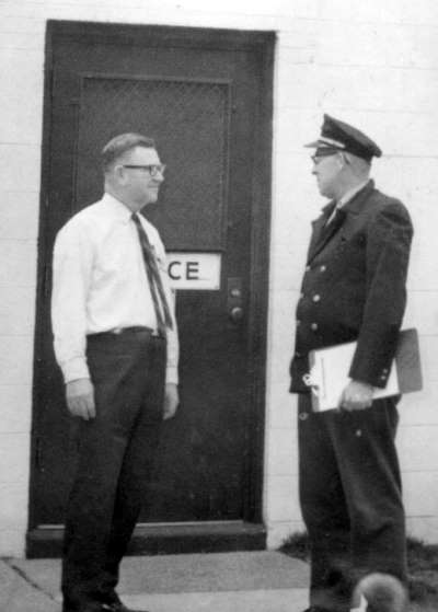 Fire inspection at Alpha Graphics, 48 North 22nd Street, 1966, photo 2