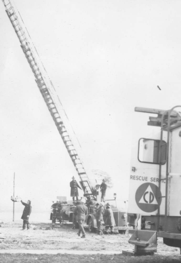 Life rescue demonstration, page 3