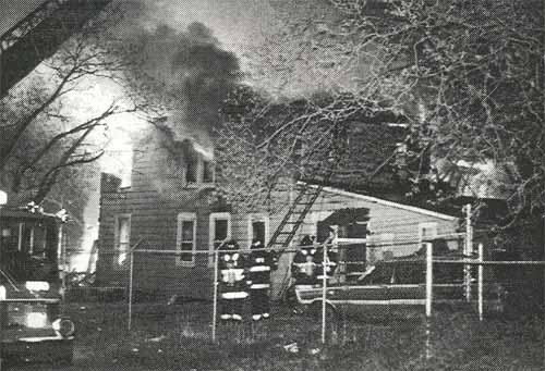 Fire scene, 7th and Mt. Vernon Streets, three alarms, May 15, 1997