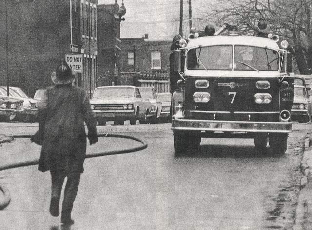 Engine Co. #7 arriving and waiting for orders at a multiple alarm fire