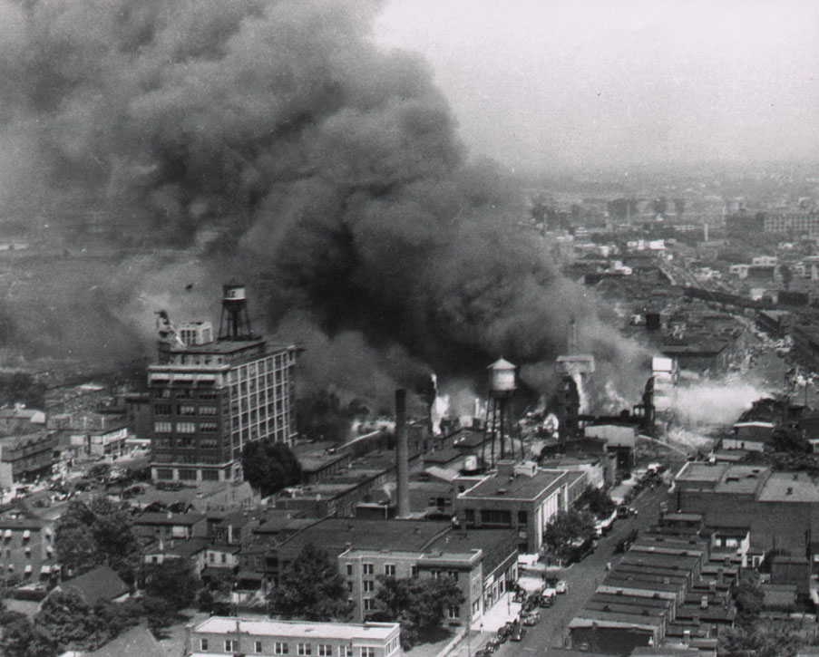 The Hollingshead fire, Camden, NJ, July 30, 1940 — photo 4
