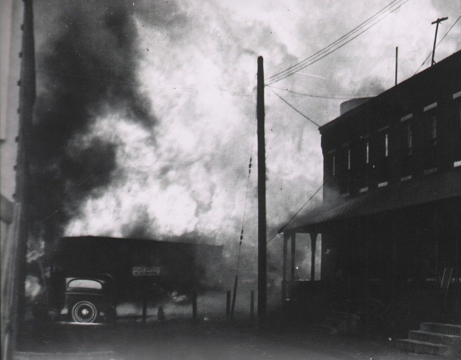 The Hollingshead fire, Camden, NJ, July 30, 1940 — photo 8