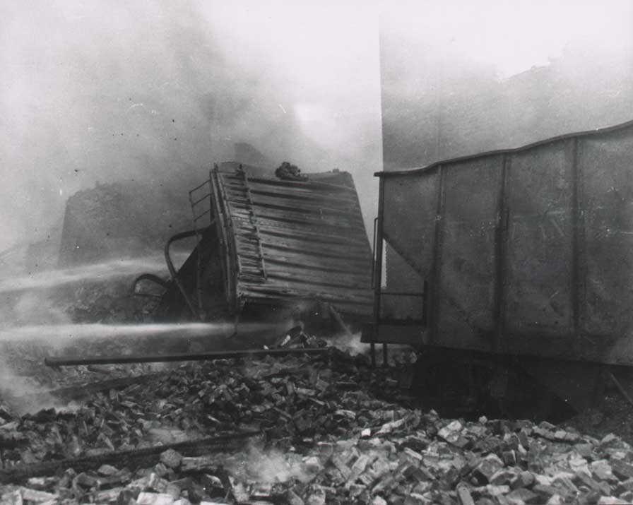 The Hollingshead fire, Camden, NJ, July 30, 1940 — photo 9