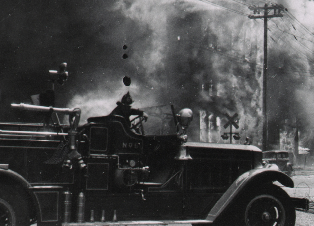 The Hollingshead fire, Camden, NJ, July 30, 1940 — photo 10 (detail)