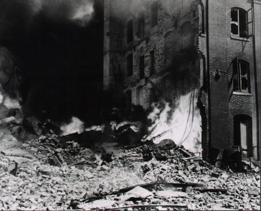 The Hollingshead fire, Camden, NJ, July 30, 1940 — photo 13