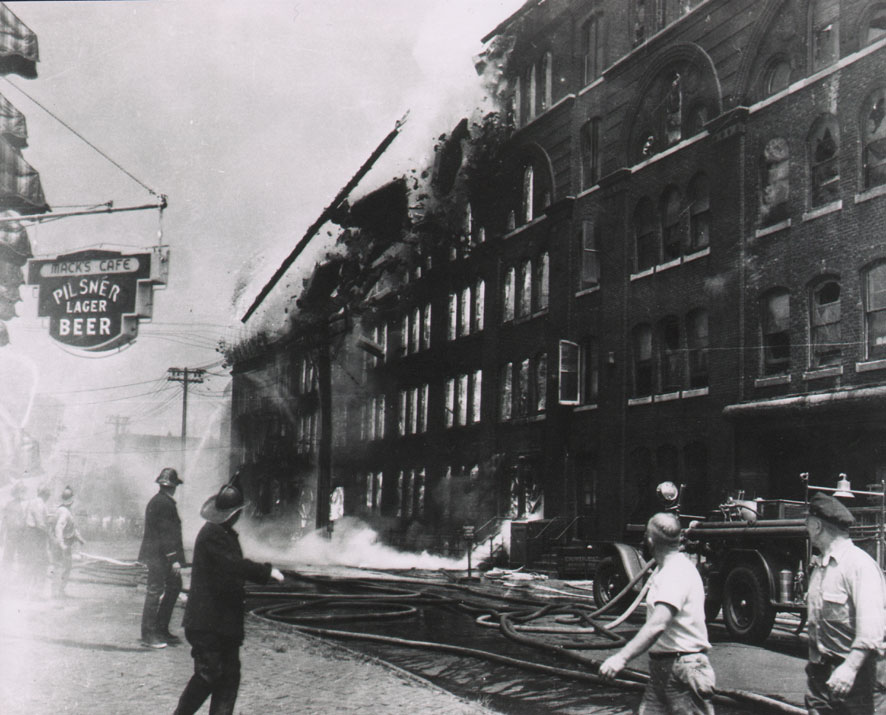 The Hollingshead fire, Camden, NJ, July 30, 1940 — photo 19