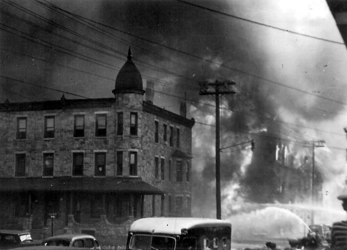 1000 and 1002 Cooper Street destroyed by the Hollingshead fire, Camden, NJ, July 30, 1940