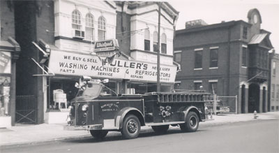 Engine Company 7, 1954 — 1954 American LaFrance 1000 GPM Pumper at 1109–1111 Kaighn Avenue
