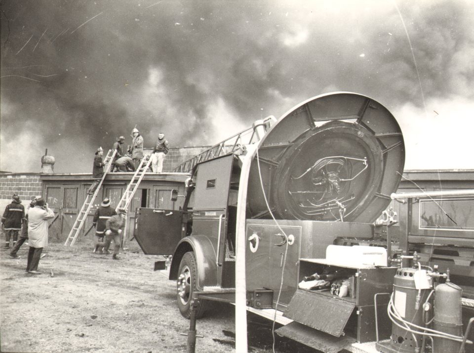 Fire at John R. Evans and Company, December 19, 1971 — Ladder Company 3, second view