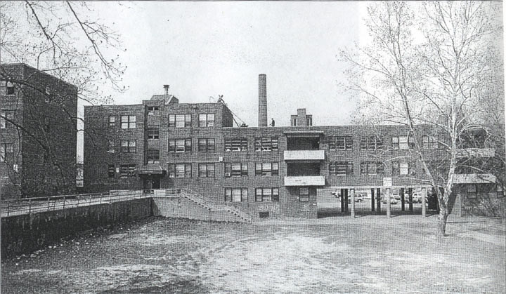 Westfield Acres, 1995