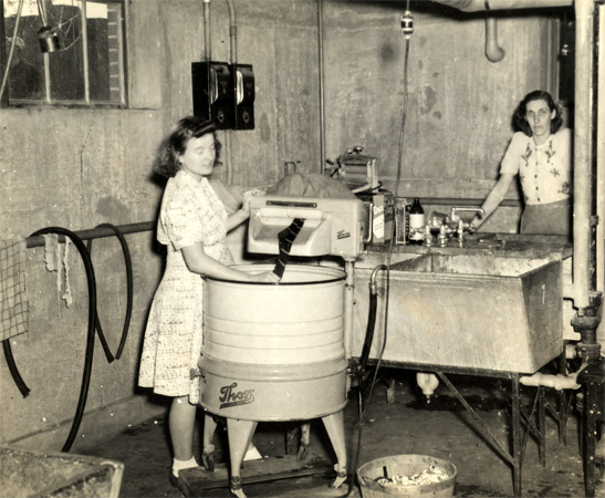 Doing laundry at Westfield Acres, 1941