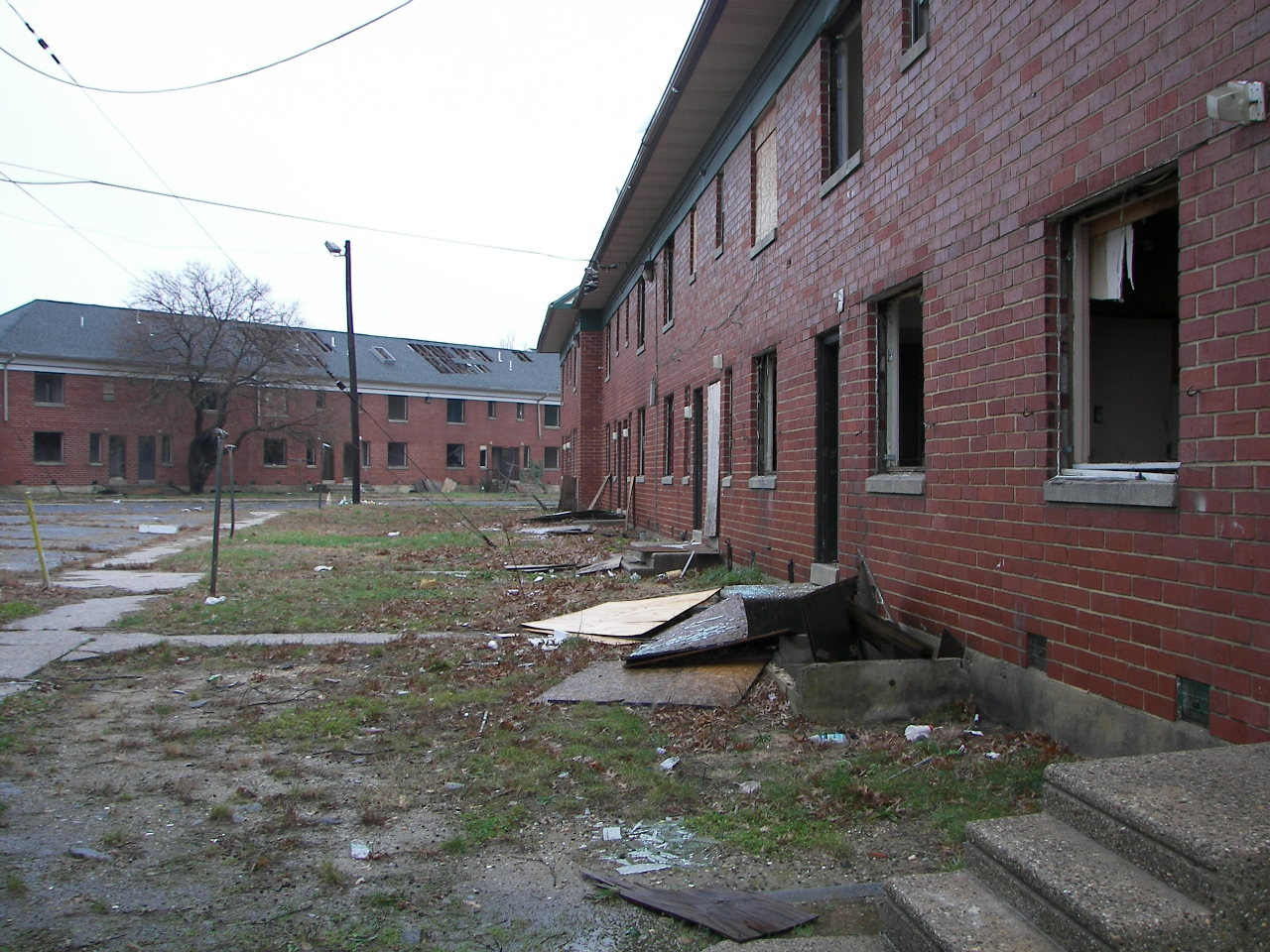 Roosevelt Manor abandoned, January 1, 2007