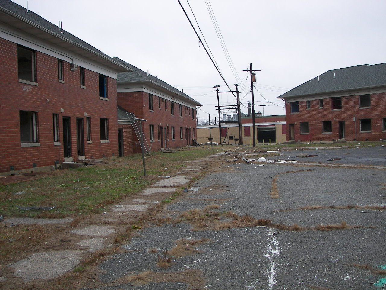 Looking east towards rear of administration and maintenance building, Roosevelt Manor, January 2007