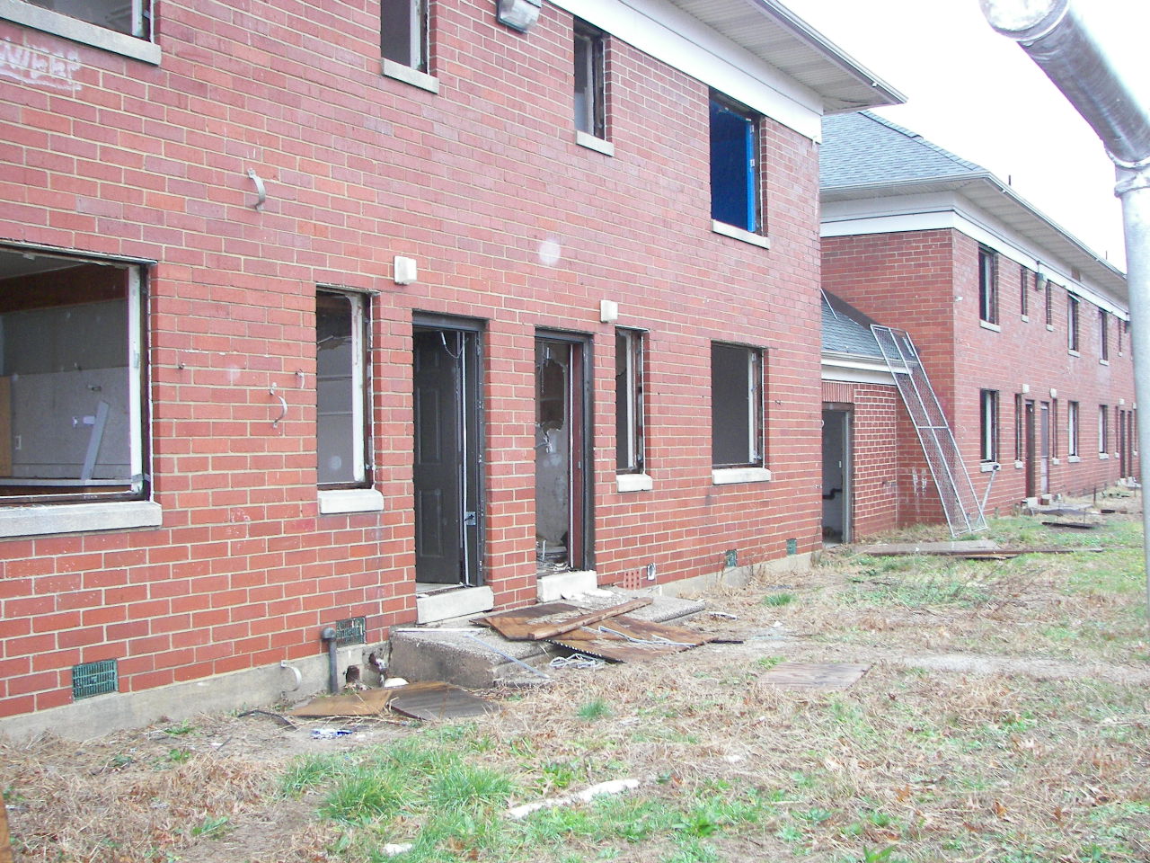 Roosevelt Manor abandoned, January 1, 2007