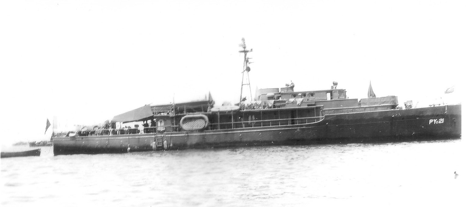 USS Alabaster at anchor in San Pedro Bay, Philippine Islands, July 1945