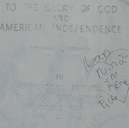 WWII monument inscription: To the Glory of God and American Independence, in Everlasting Tribute to Those Who Served in World War II 1941-45