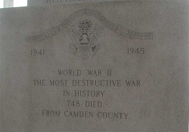 Roosevelt Plaza War Memorial — West side inscription panel