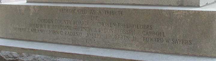 Roosevelt Plaza War Memorial — West side inscription panel