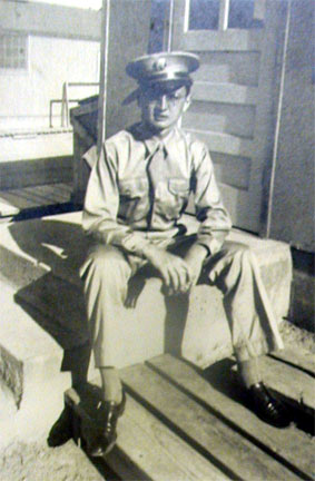 Arthur R. Keiter in uniform