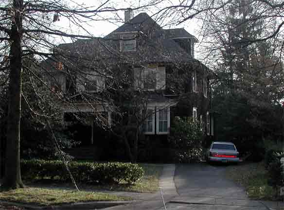 4 Church Road, Merchantville NJ, home of Philip Coates Walton and his family