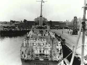 USS Fechteler (DE-157) commissioning ceremony, Norfolk Navy Yard, July 1, 1943