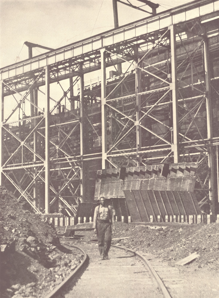 Another view of the South Yard ways with a large liner nearing completion, New York Shipbuilding Corporation, 1921