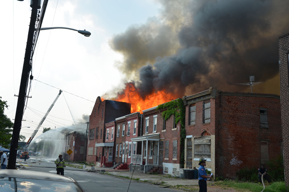 821–823 Chestnut Street — fire June 6, 2011, photo by Ted Aurig