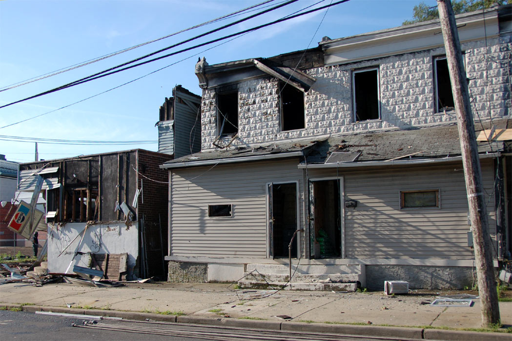 872-876 Fairview Street, July 2, 2011