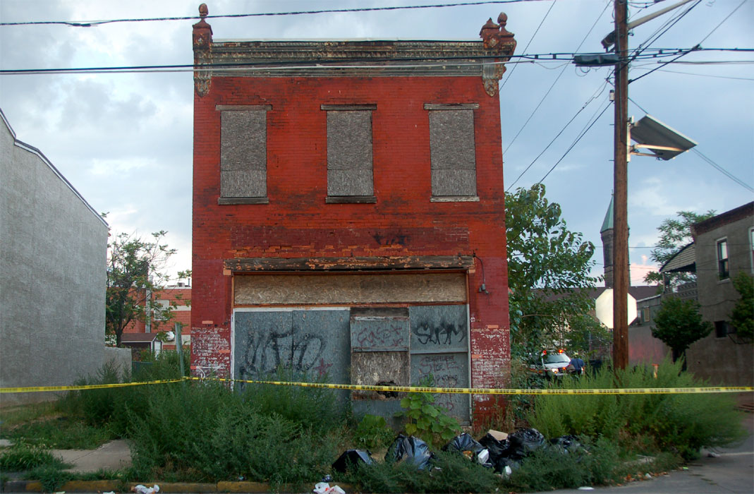Building collapse at 820 South 5th Street