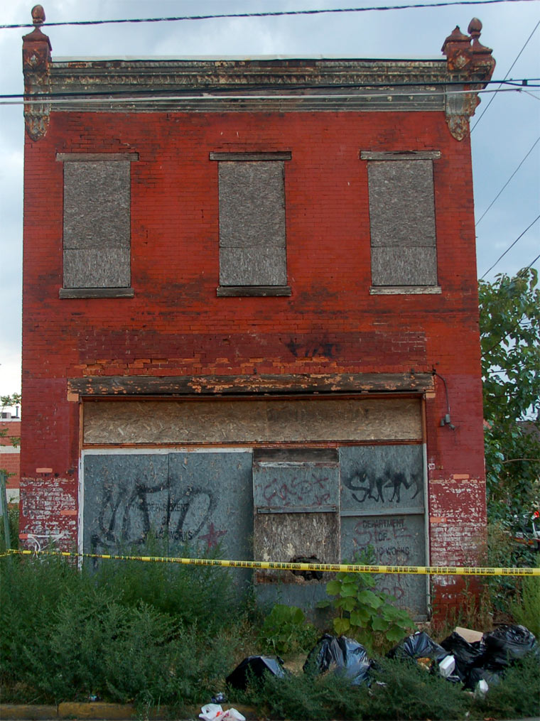 Building collapse at 820 South 5th Street