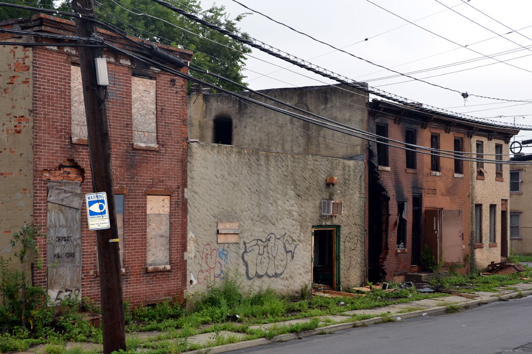 543 to 553 Jackson Street, photographed August 26, 2011