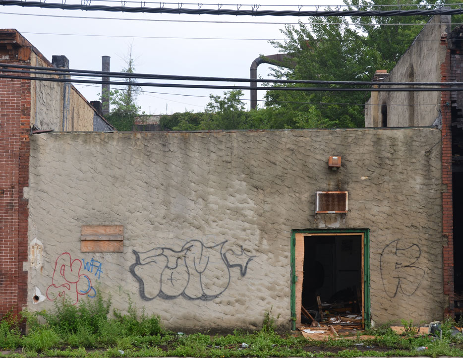 545-547 Jackson Street, photographed August 26, 2011