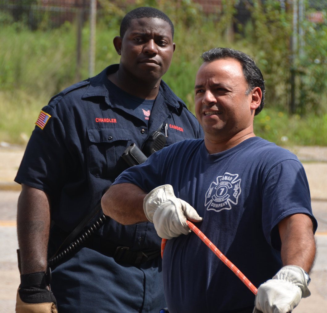 Orlando Chandler, Angel Lopez