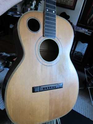 Double-body guitar made by Hugo Ernst, Camden NJ, 1916