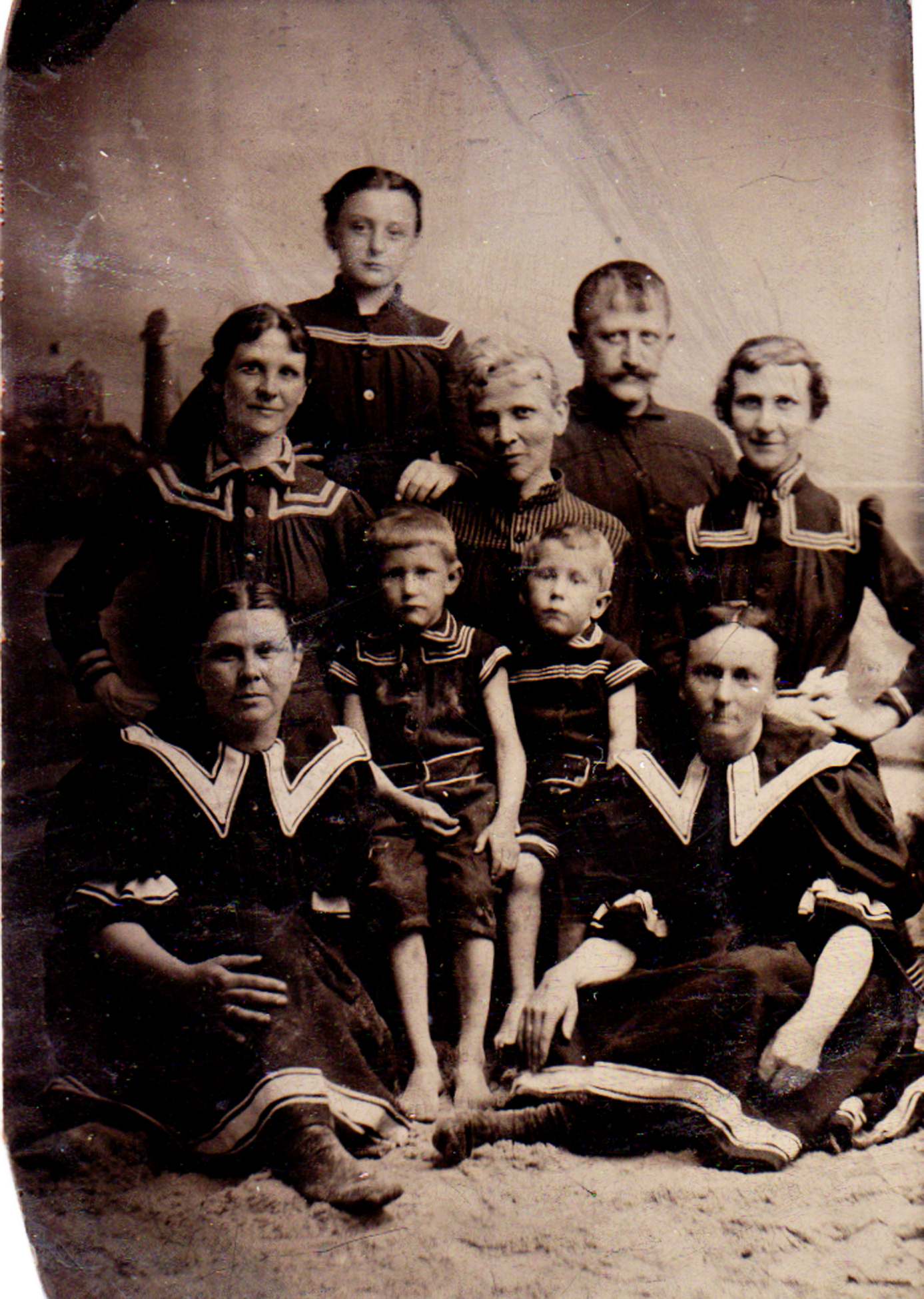 1896 photo of Frederick Finkeldey and family