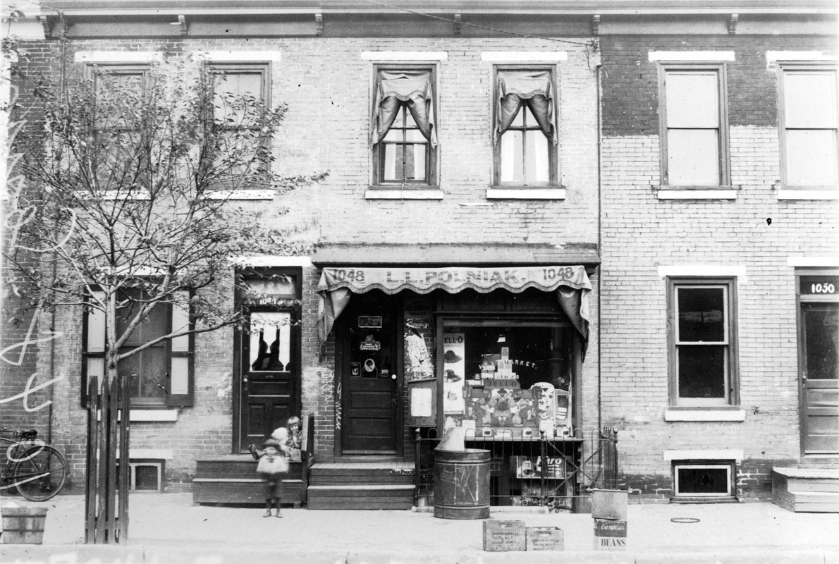 1046–1048–1050 Louis Street — L.L. Poloniak Meat Market / Leon's Grocery, 1920s–1930s