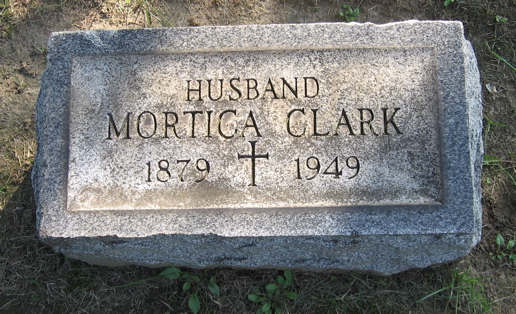 Gravestone of Mortica Clark (1879–1949)