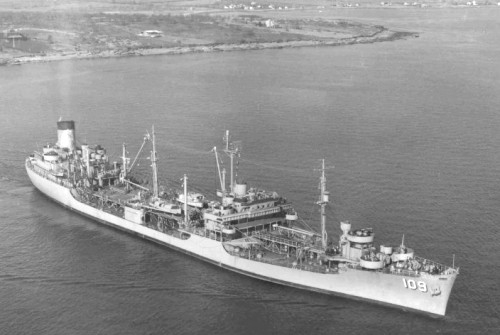 USS Waccamaw (AO-109) off Newport R.I., November 16, 1954