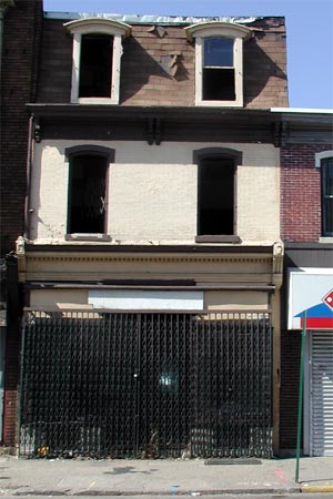 403 Broadway, Camden, fall of 2003 — building razed a few weeks later
