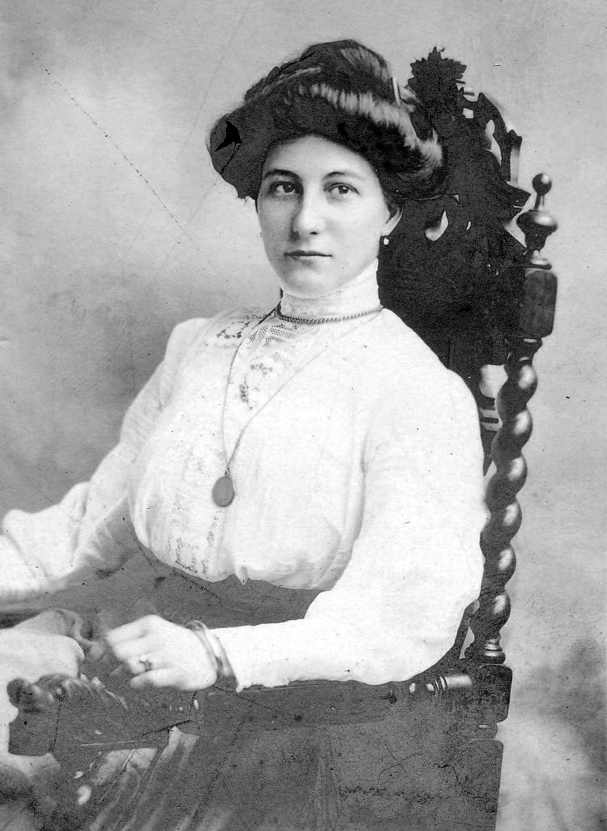 Portrait of an unidentified Lickfeld woman, sepia version