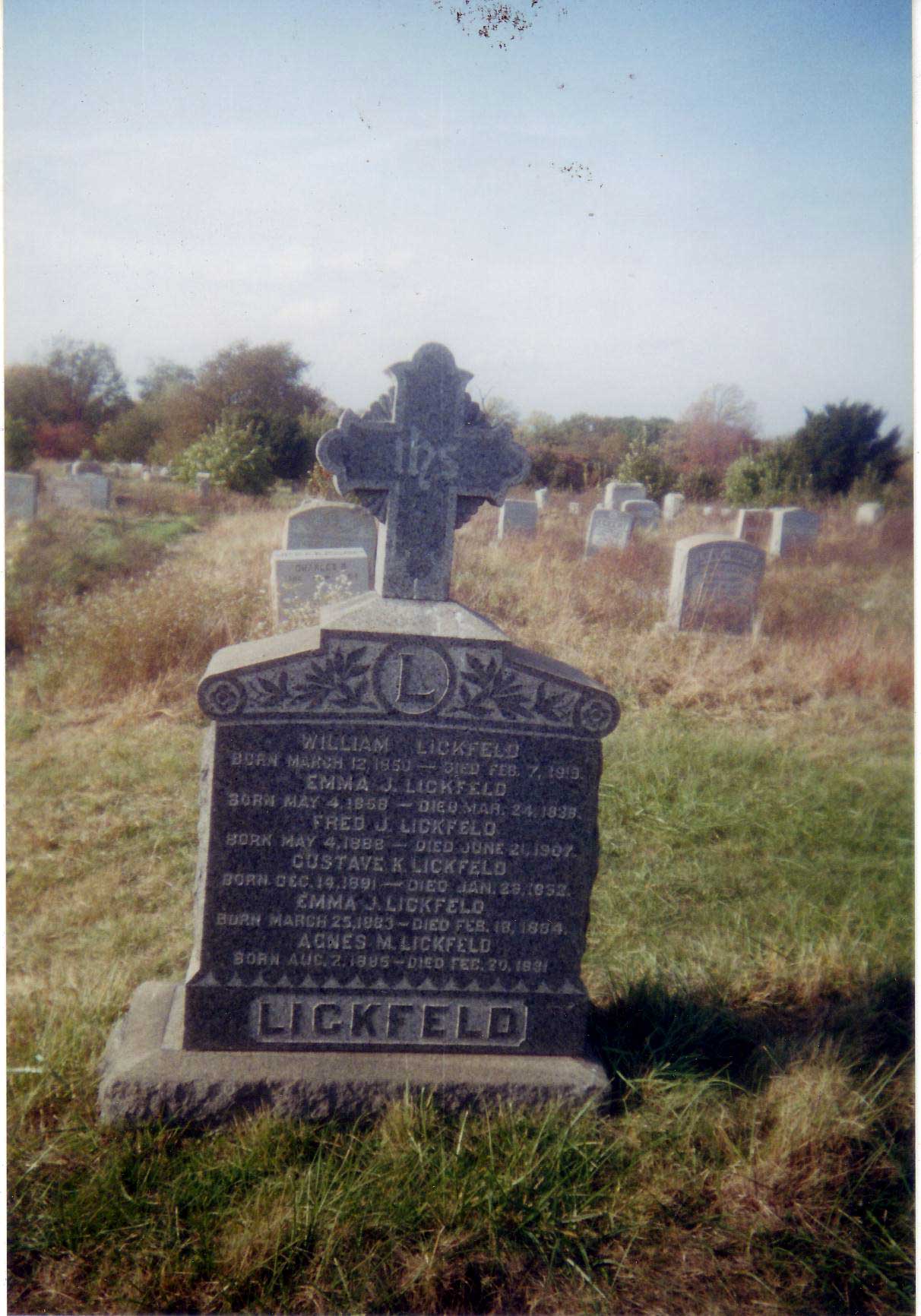Lickfeld family headstone at Mount Moriah Cemetery, Philadelphia, front view 1