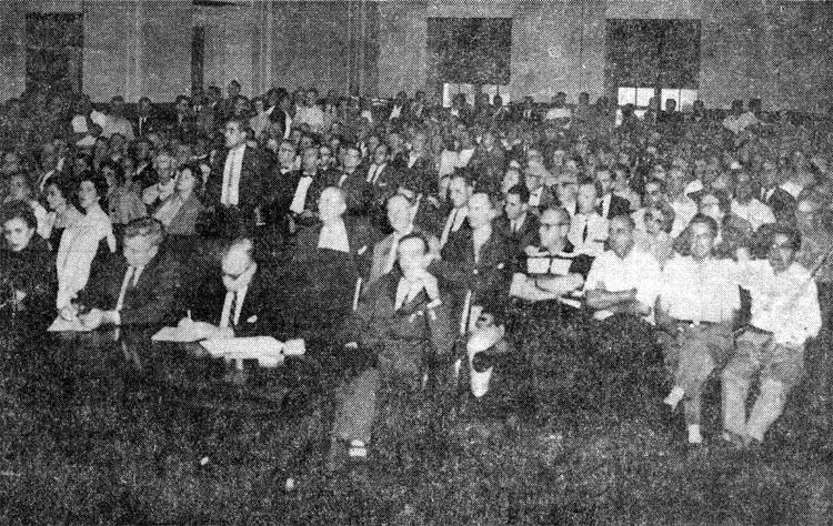 Overflow crowd of more than 500 spectators jammed city commission chambers Thursday night
